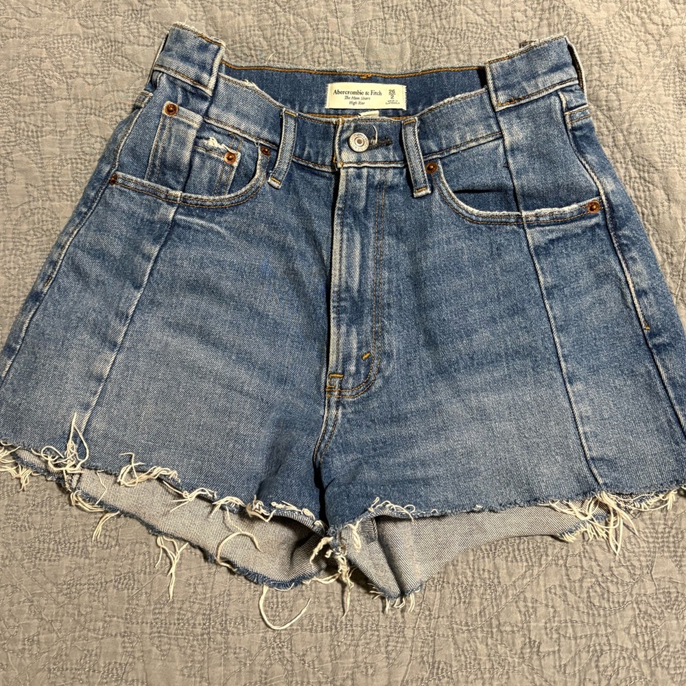 Abercrombie & Fitch Blue Jean Shorts High-Waisted Distressed curve love